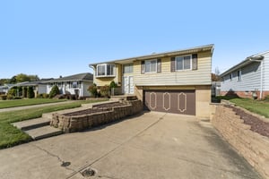 Lisa Dr-S1810-003.jpg