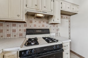 Lisa Dr-S1810-013.jpg