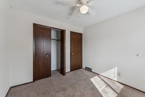 Lisa Dr-S1810-025.jpg