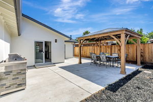 049_1478 Ashland Dr  