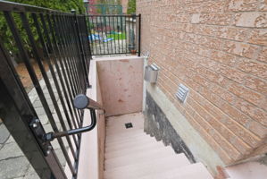  Photo 24