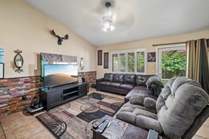 Doral Ct-S1305-009.jpg