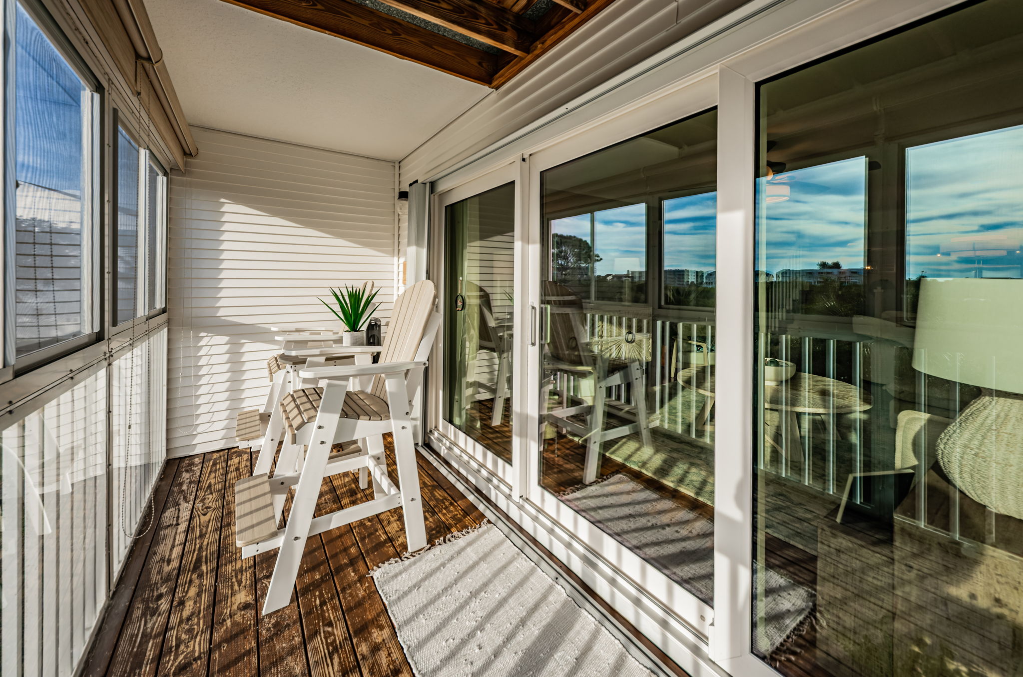 Main Level Living Room Balcony4