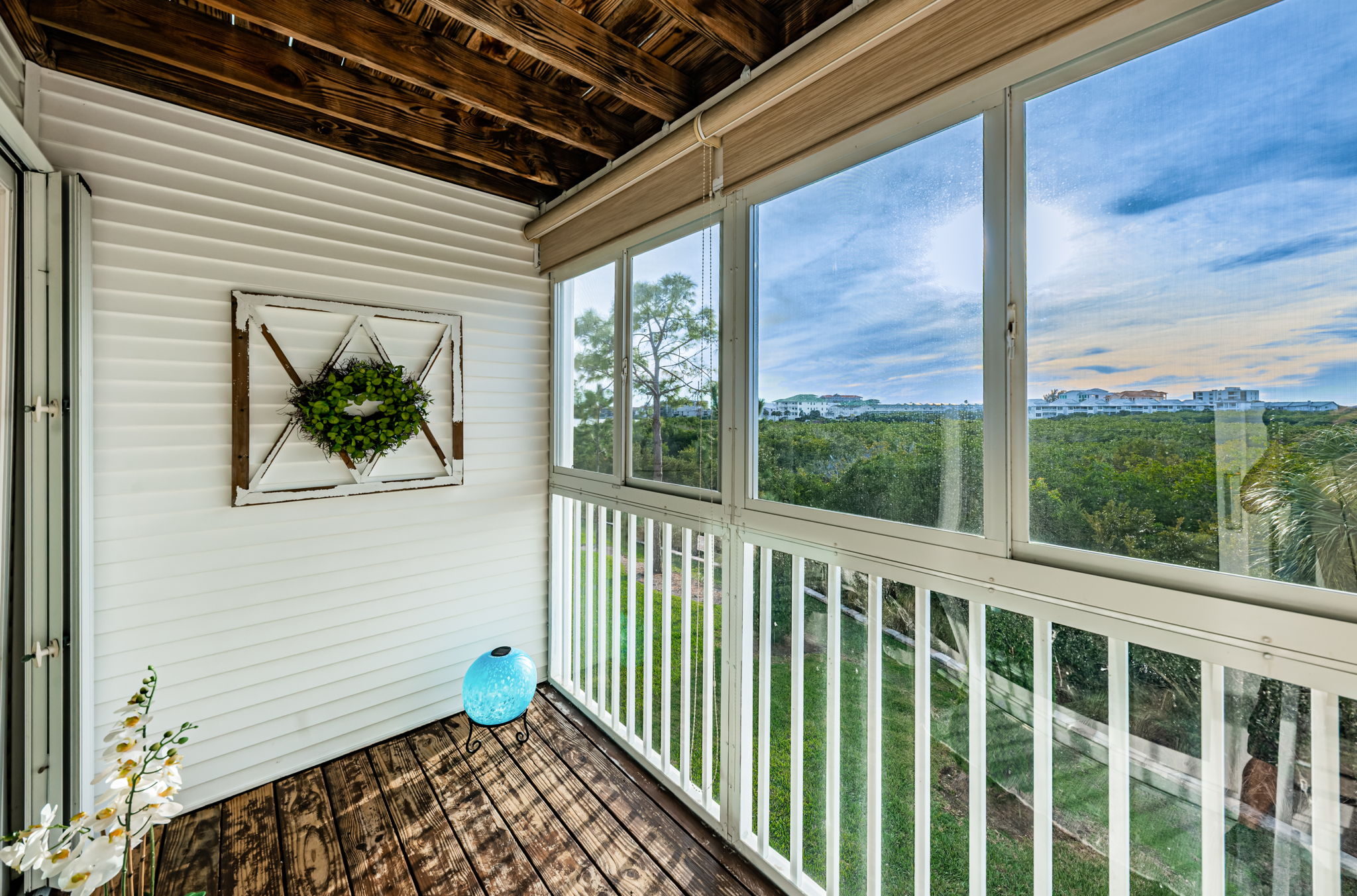 Main Level Living Room Balcony2