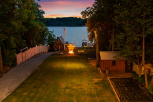  Photo 40