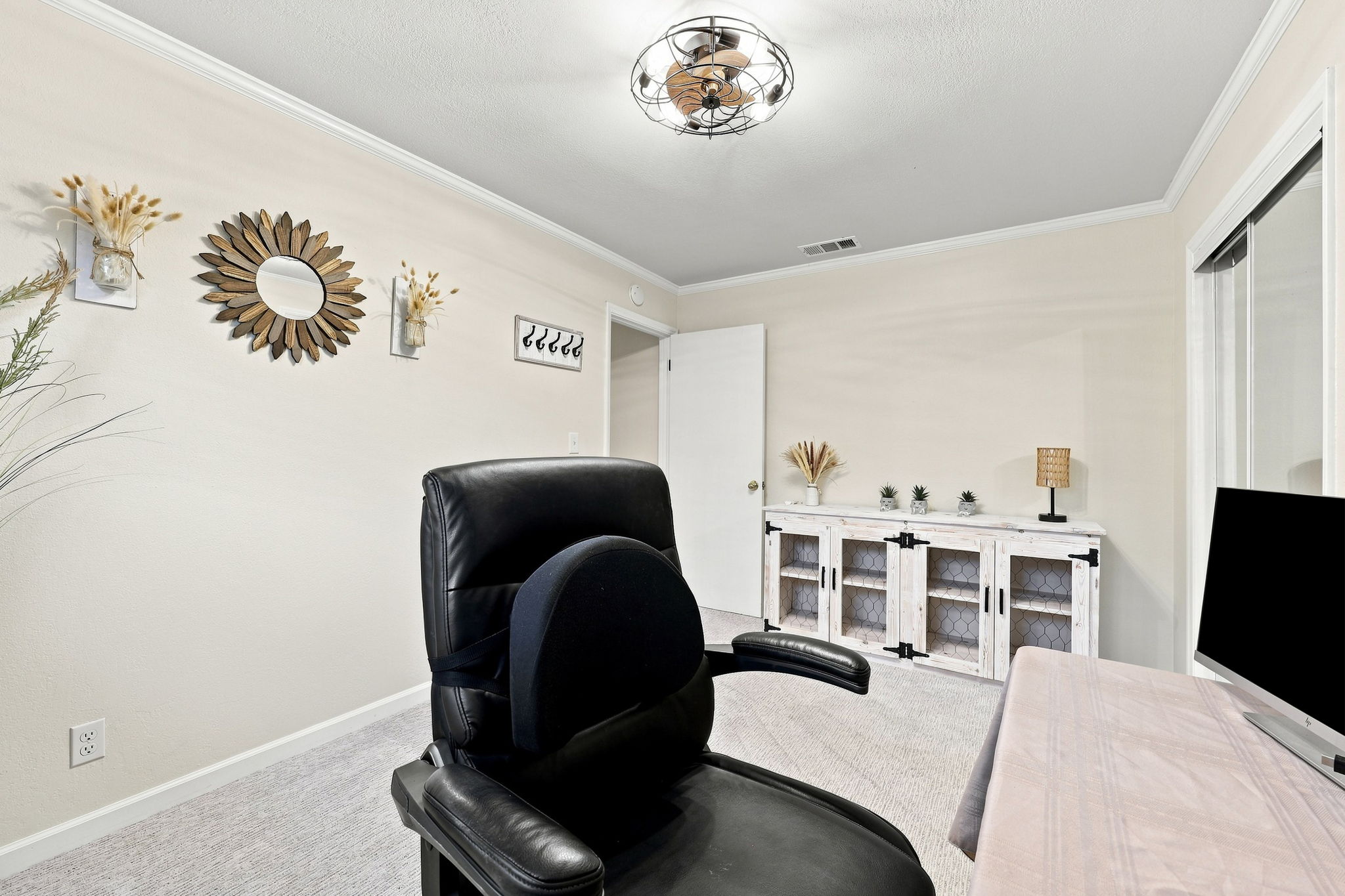 018_F8_148 Barber St