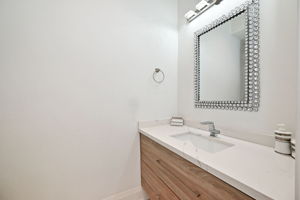  Photo 52