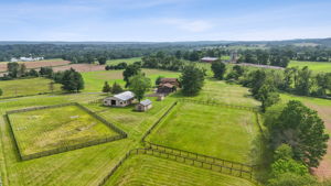 100'x200' arena & pastures