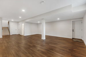  Photo 45