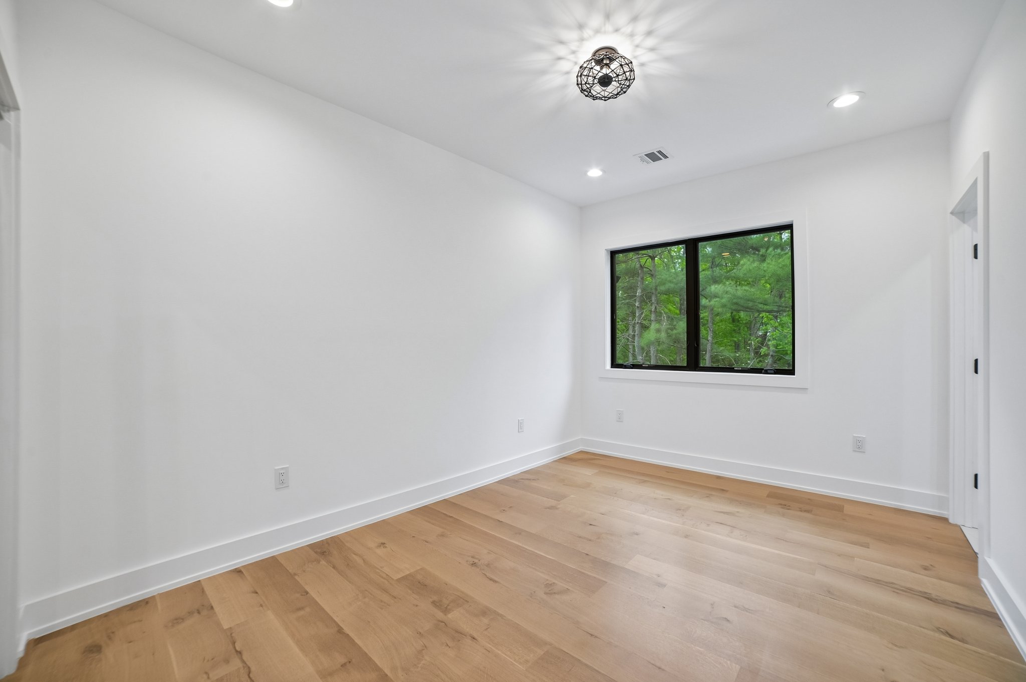 RAW_0749.jpg