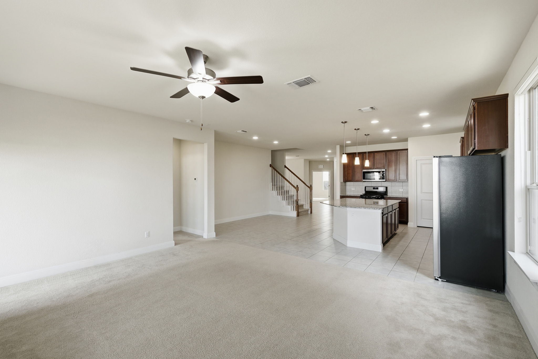 Living Room/Kitchen/Breakfast Nook