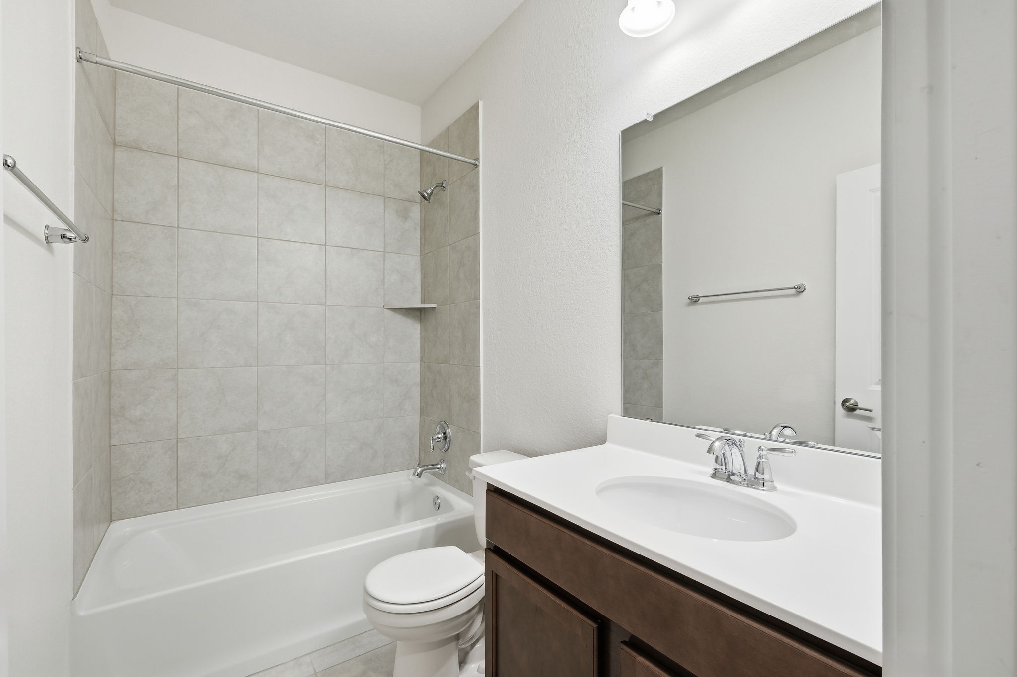 Hall Bathroom Upstairs