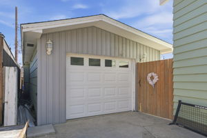  Photo 47