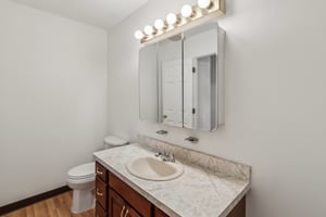 Marian Ln-033.jpg