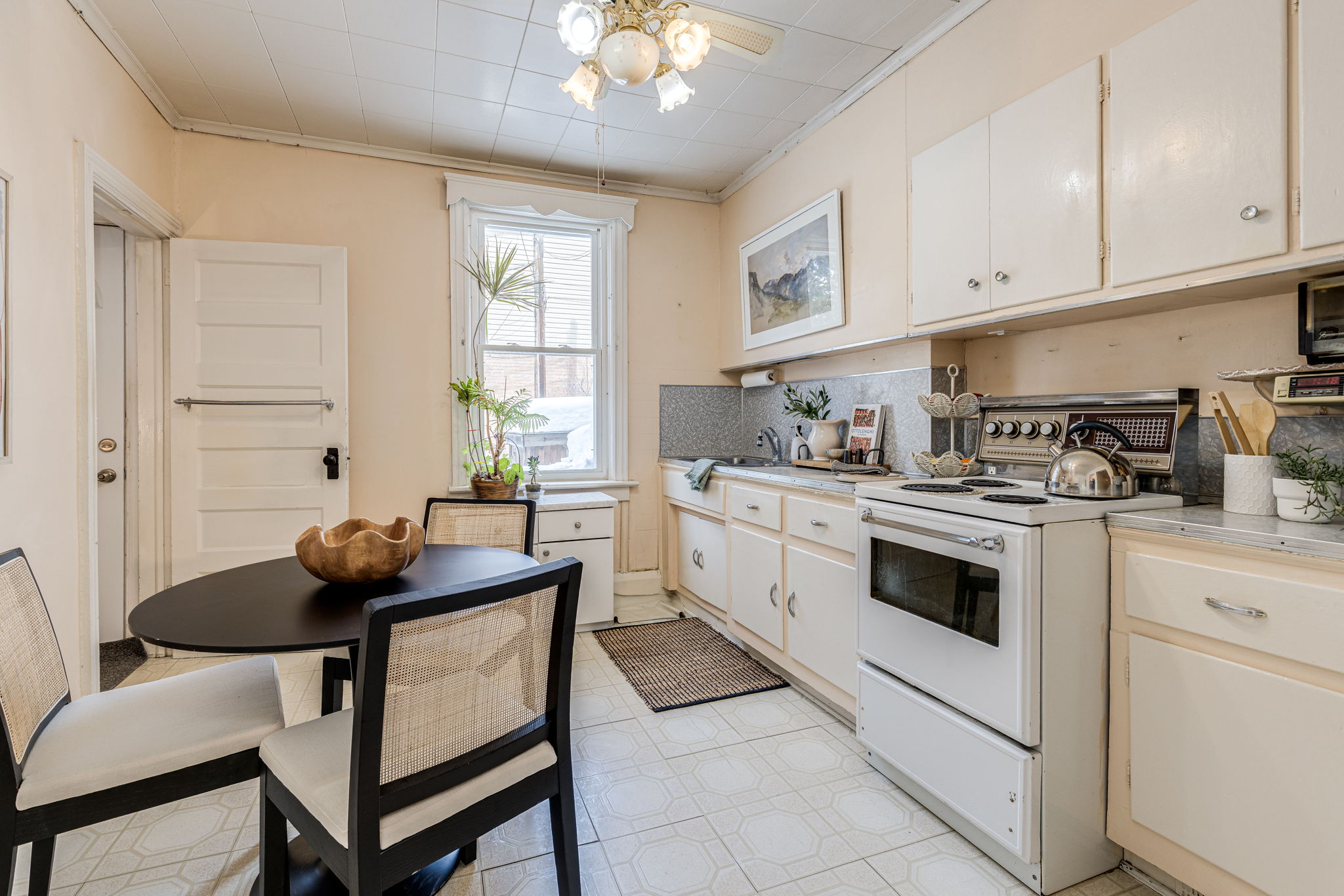 Toronto property showcase — delivered property photograph 9