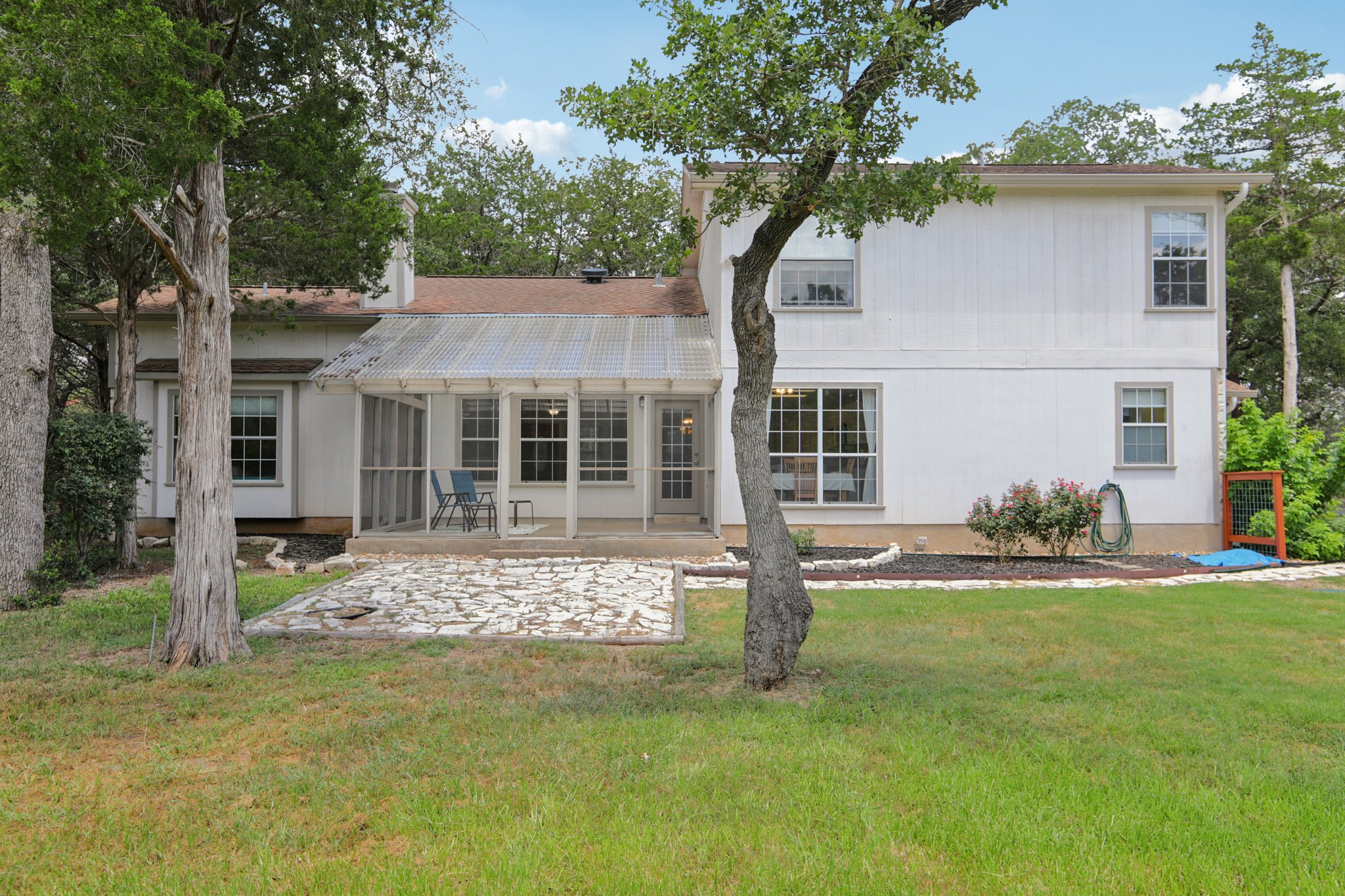 Oak Ridge Dr-2406-061.jpg