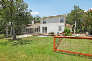 Oak Ridge Dr-2406-064.jpg