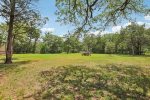 Oak Ridge Dr-2406-066.jpg