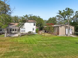 Oak Ridge Dr-2406-098.jpg