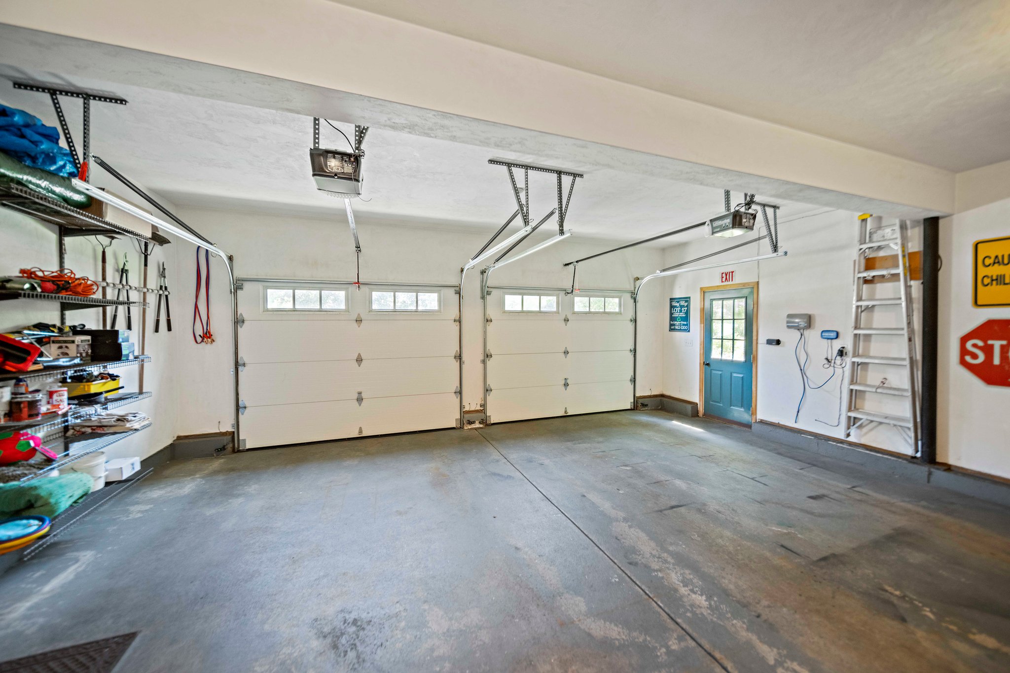  Photo 41