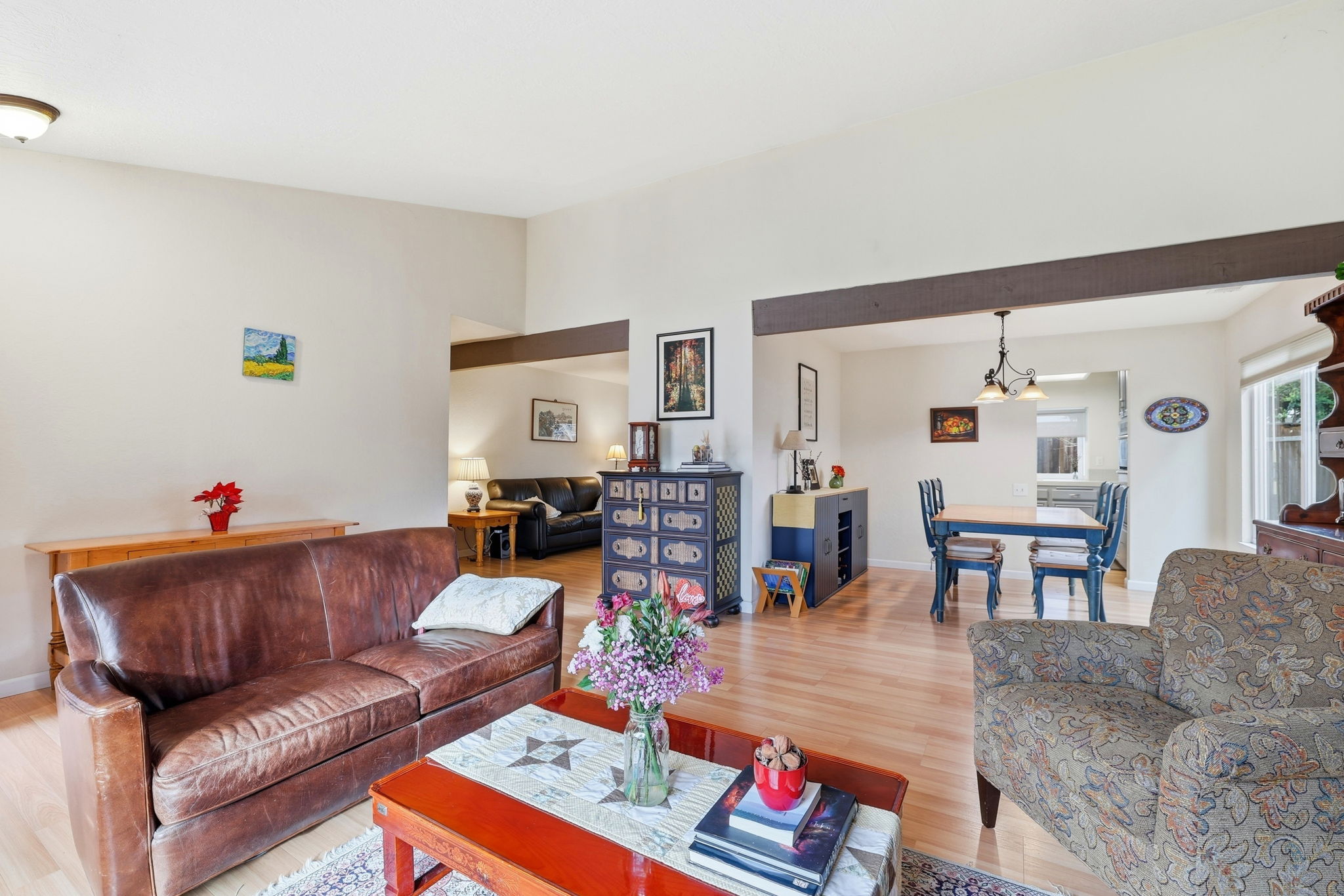 006_F8_148 Red River Way