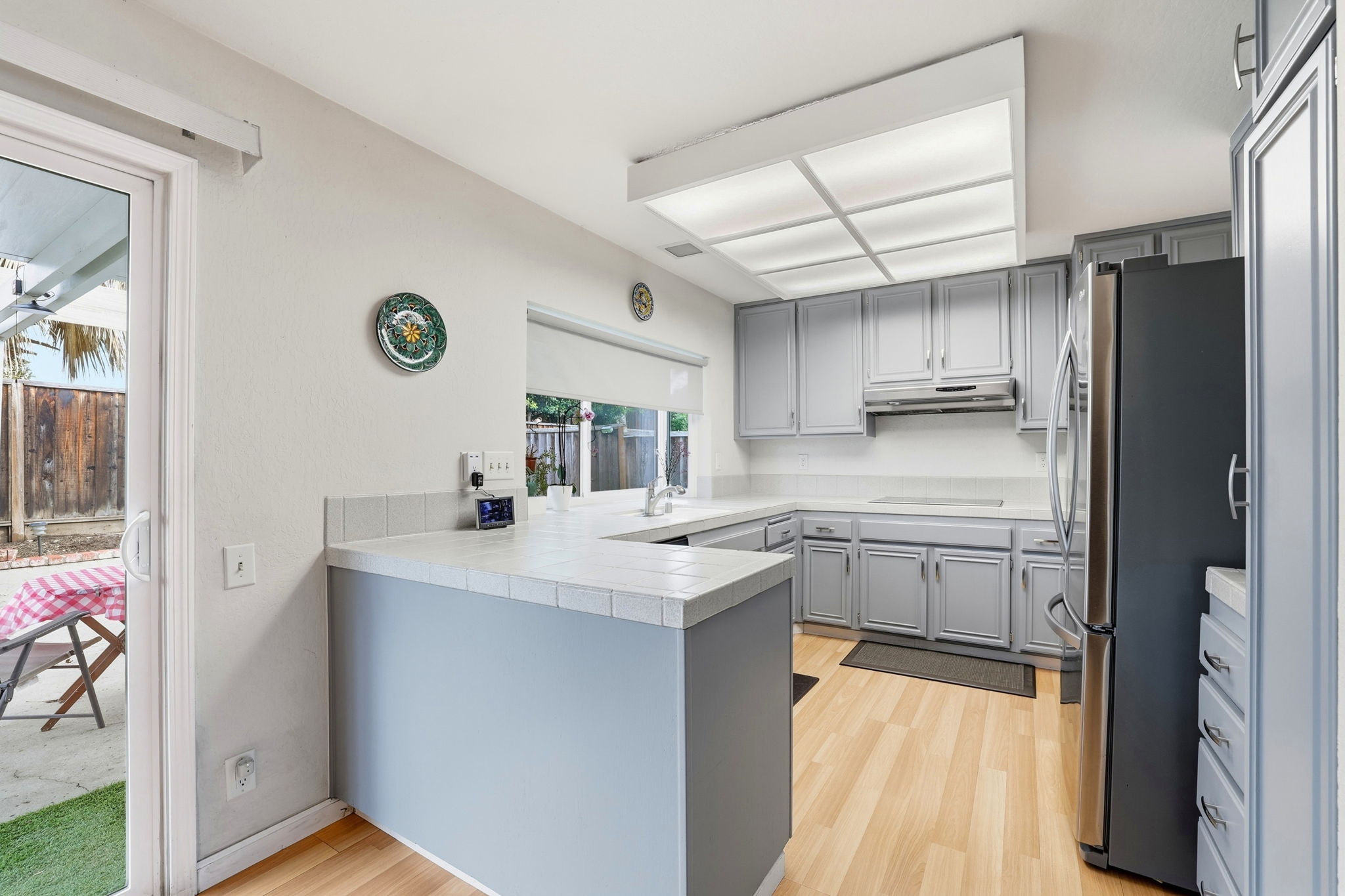 016_F8_148 Red River Way