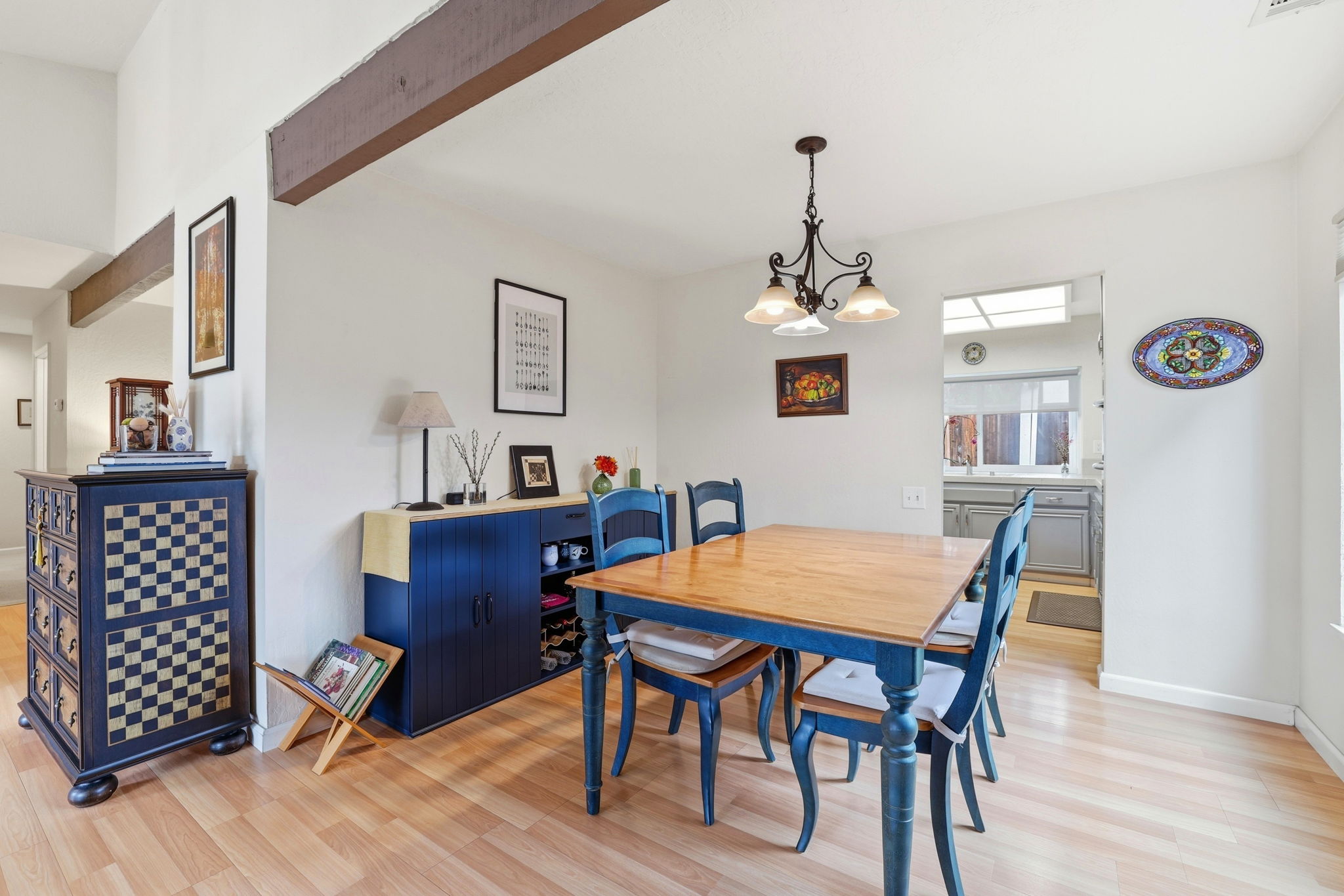 020_F8_148 Red River Way