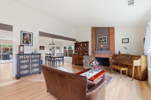 005_F8_148 Red River Way