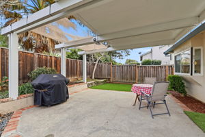 036_F8_148 Red River Way