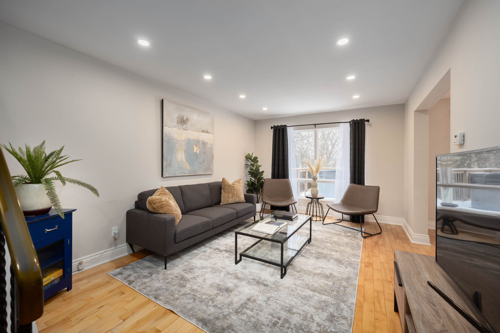 Aurora property showcase — delivered property photograph 12