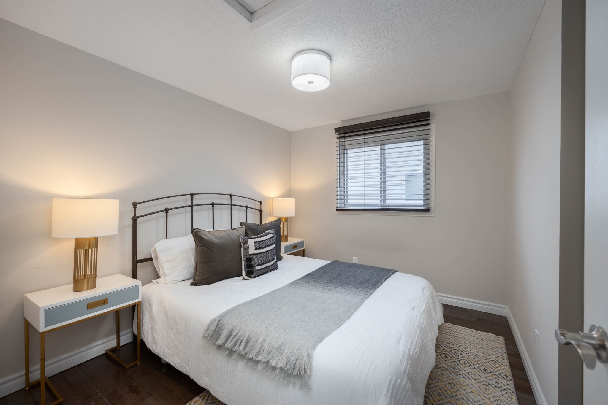 Aurora property showcase — delivered property photograph 21