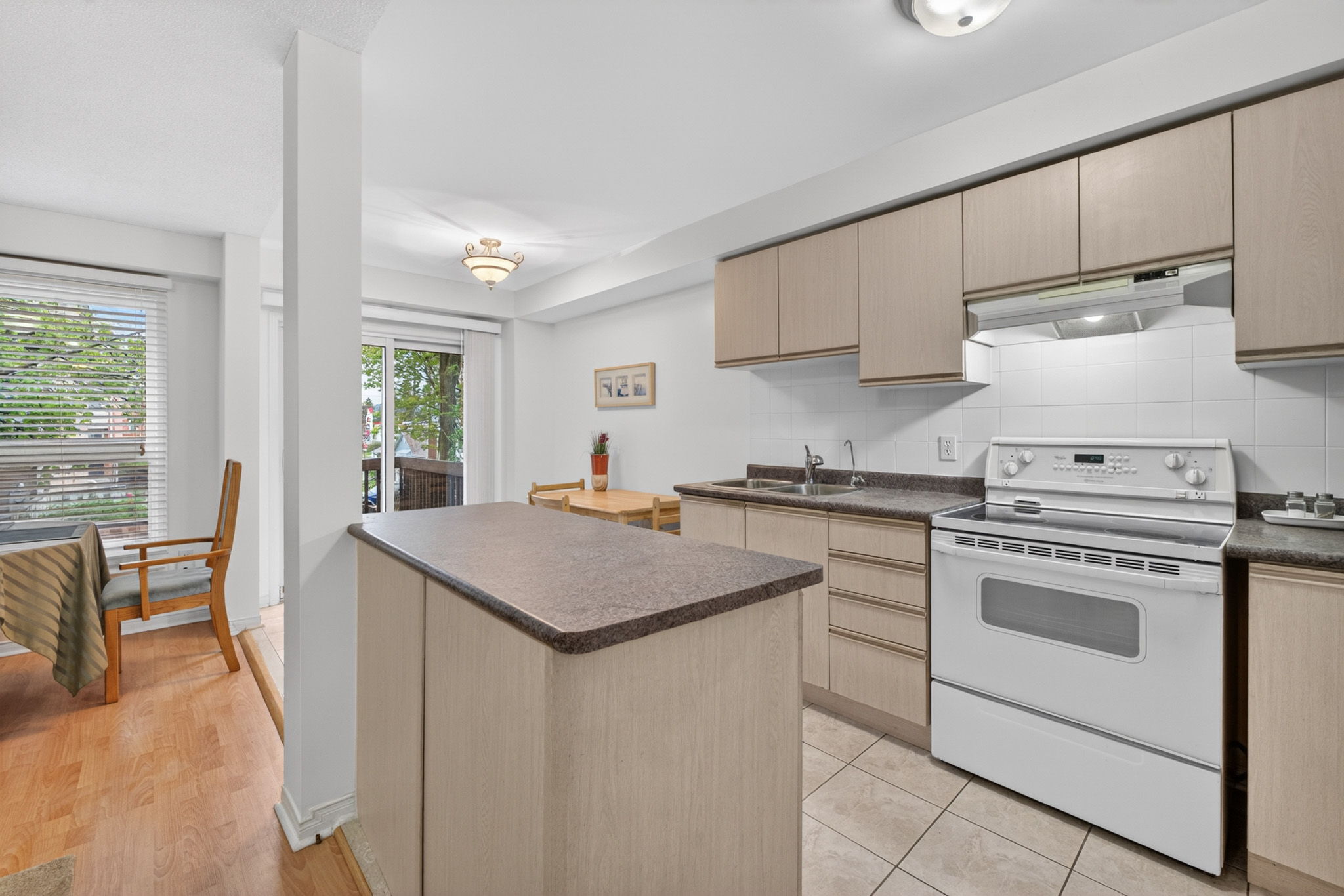 1480 Britannia Rd W unit 24, Mississauga, ON L5V 2K4, Canada Photo 19