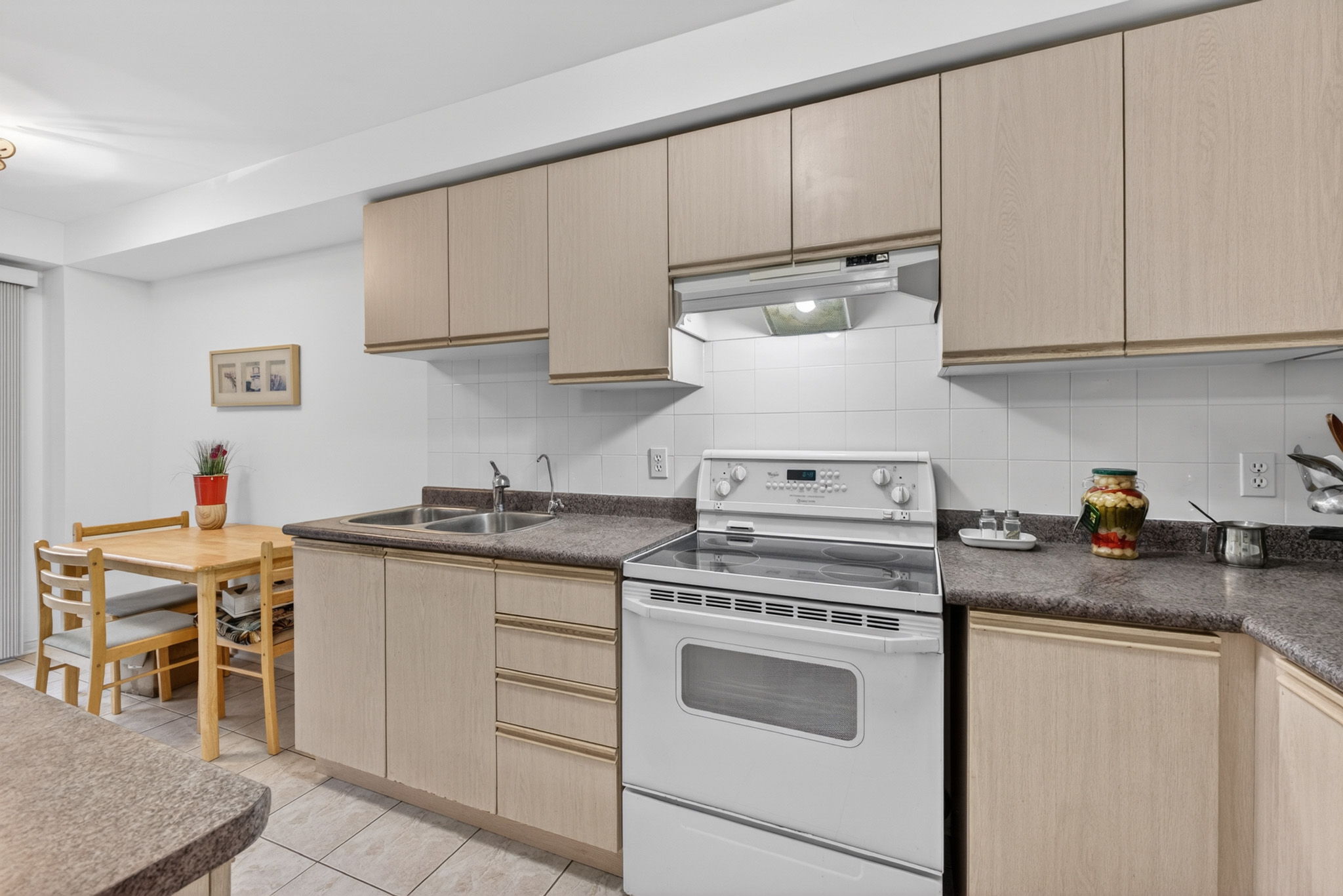 1480 Britannia Rd W unit 24, Mississauga, ON L5V 2K4, Canada Photo 20