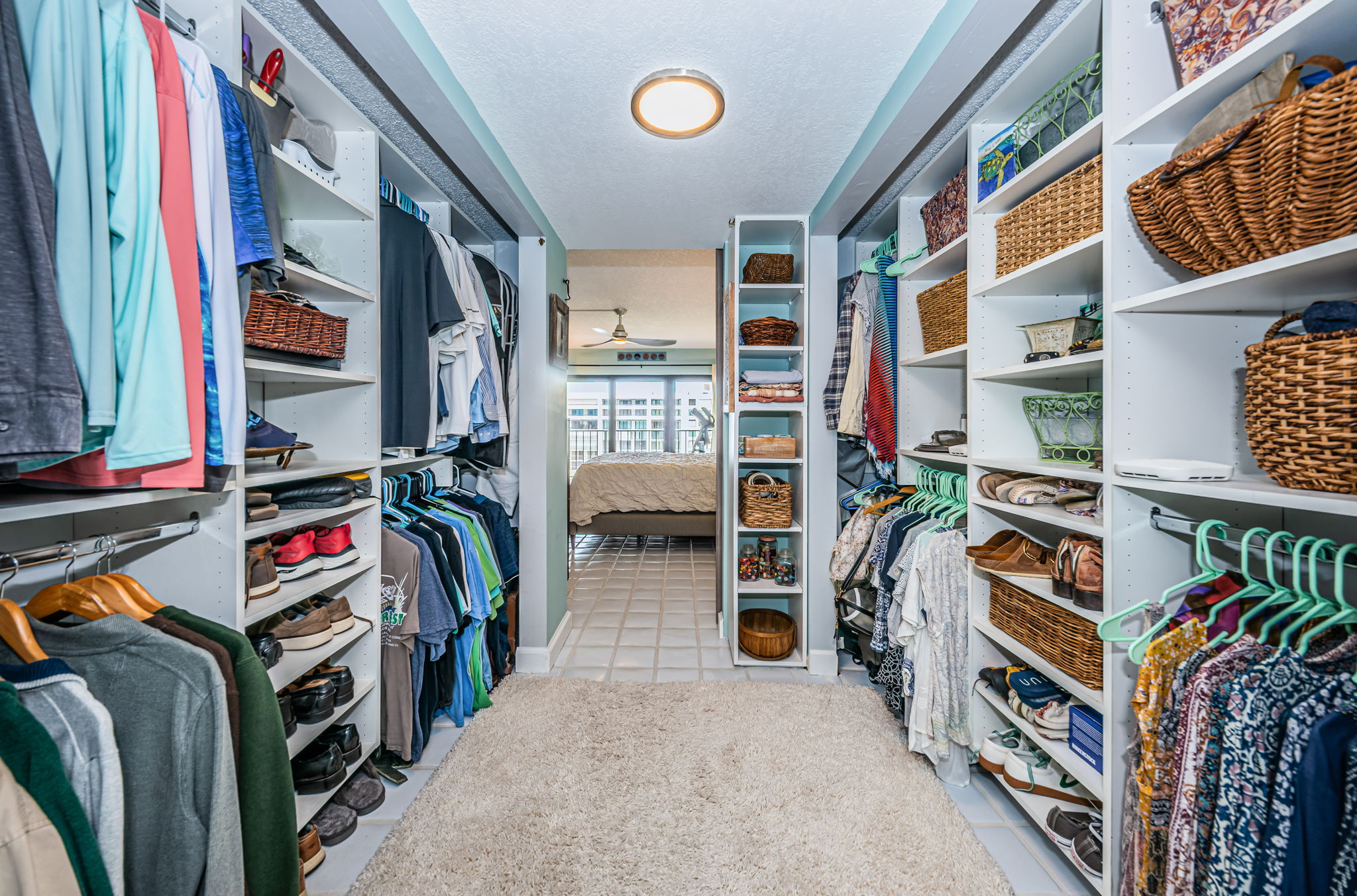 Master Bedroom Walk-in Closet1a