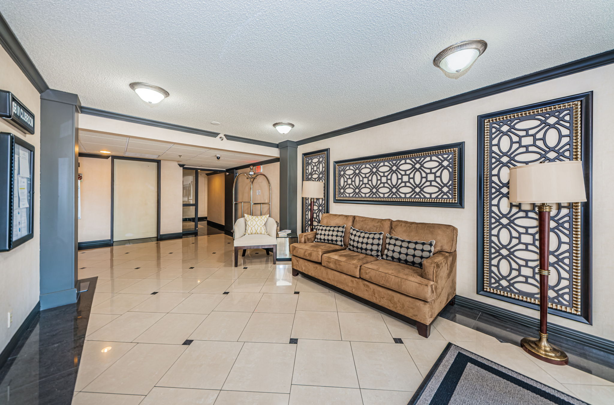 Lobby4