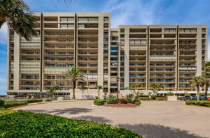 Front Exterior3-3