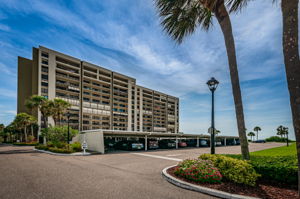 Rear Exterior7