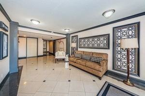 Lobby4