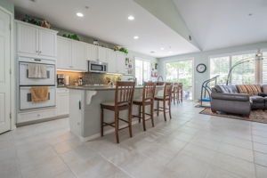 Kitchen/Eating Area