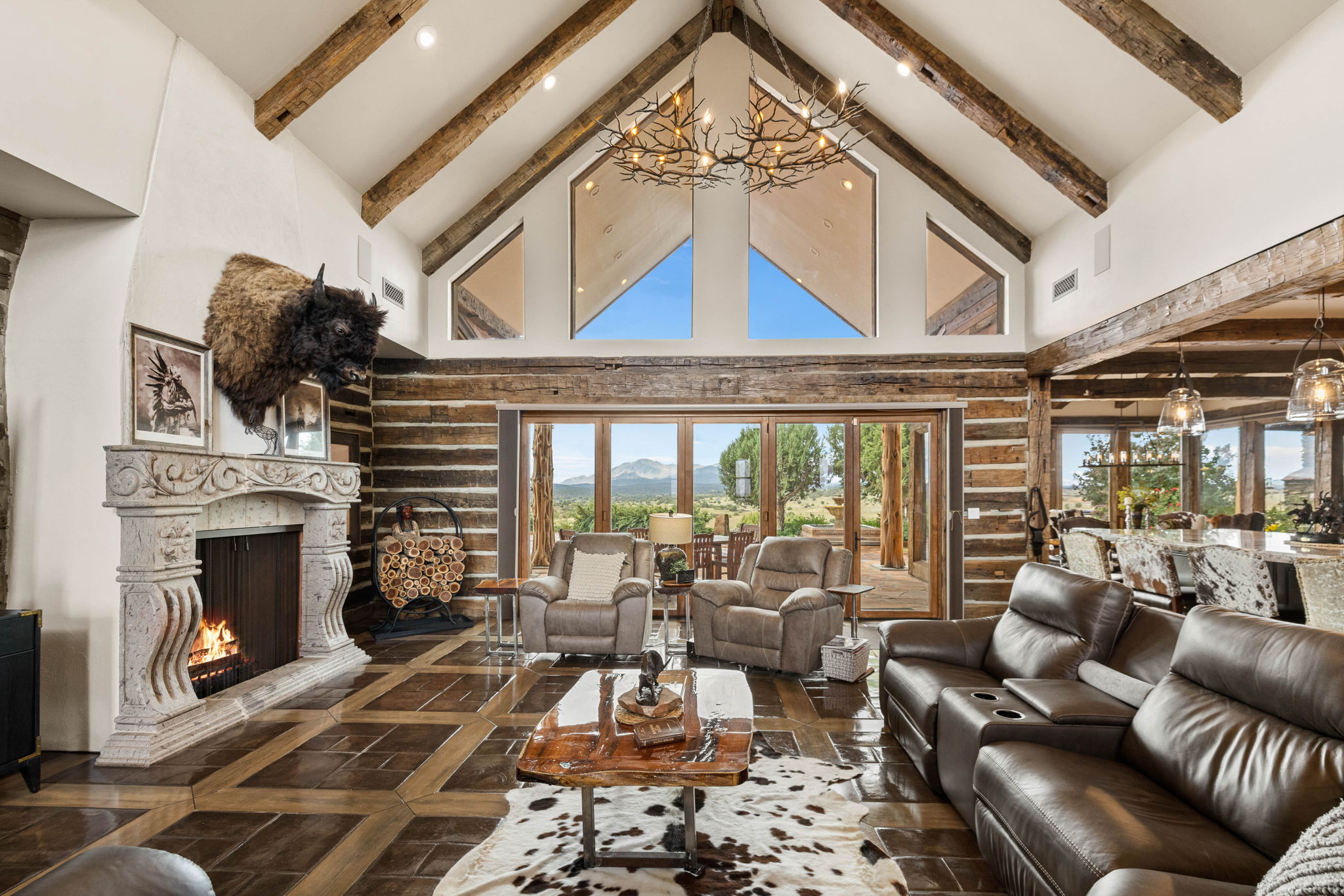 Living Room (4)