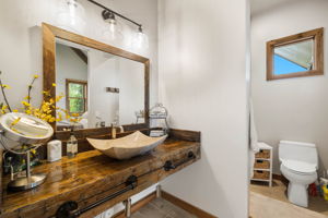 Bathroom 2 (1)