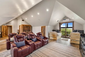 Family Room (4)