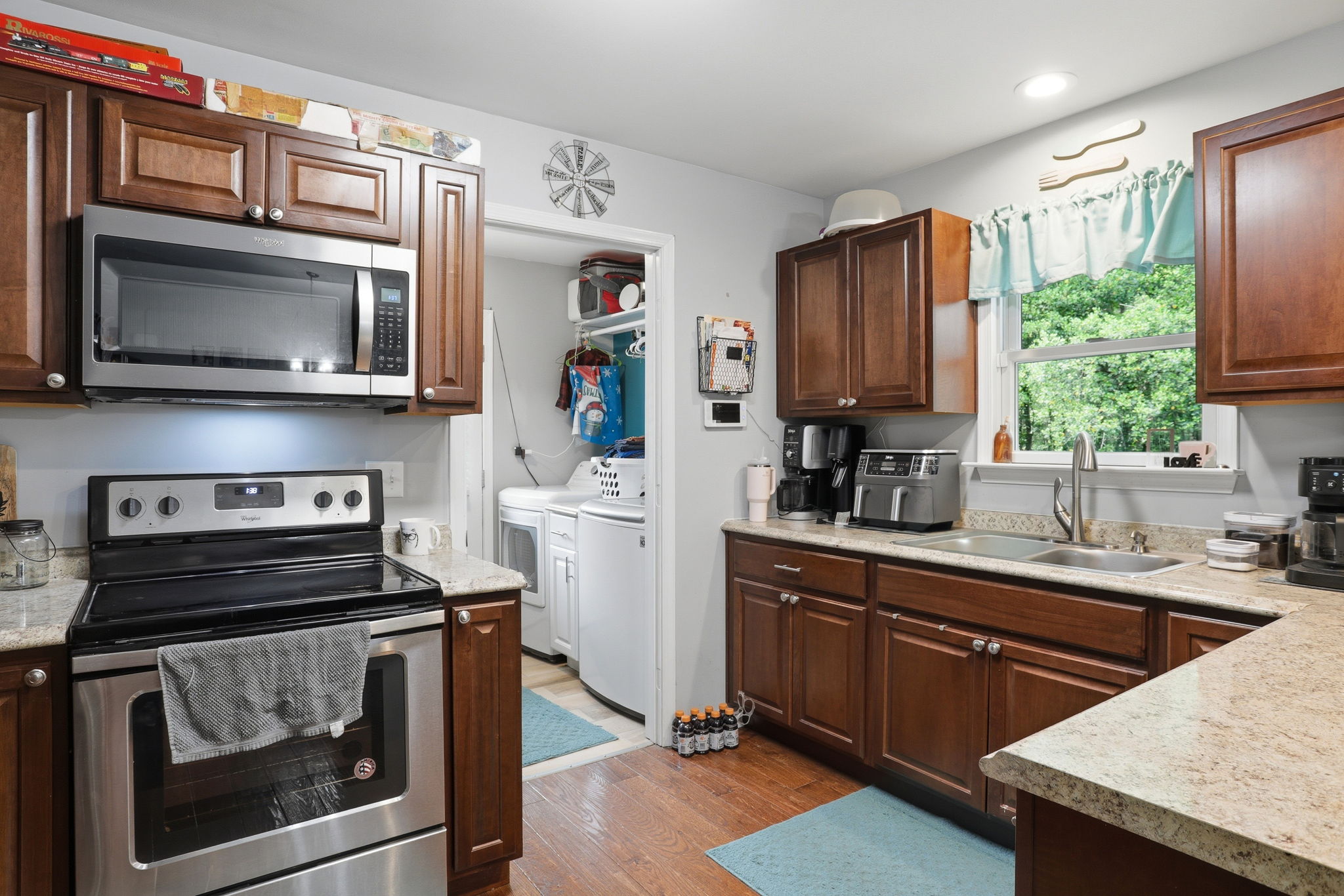 13-Kitchen