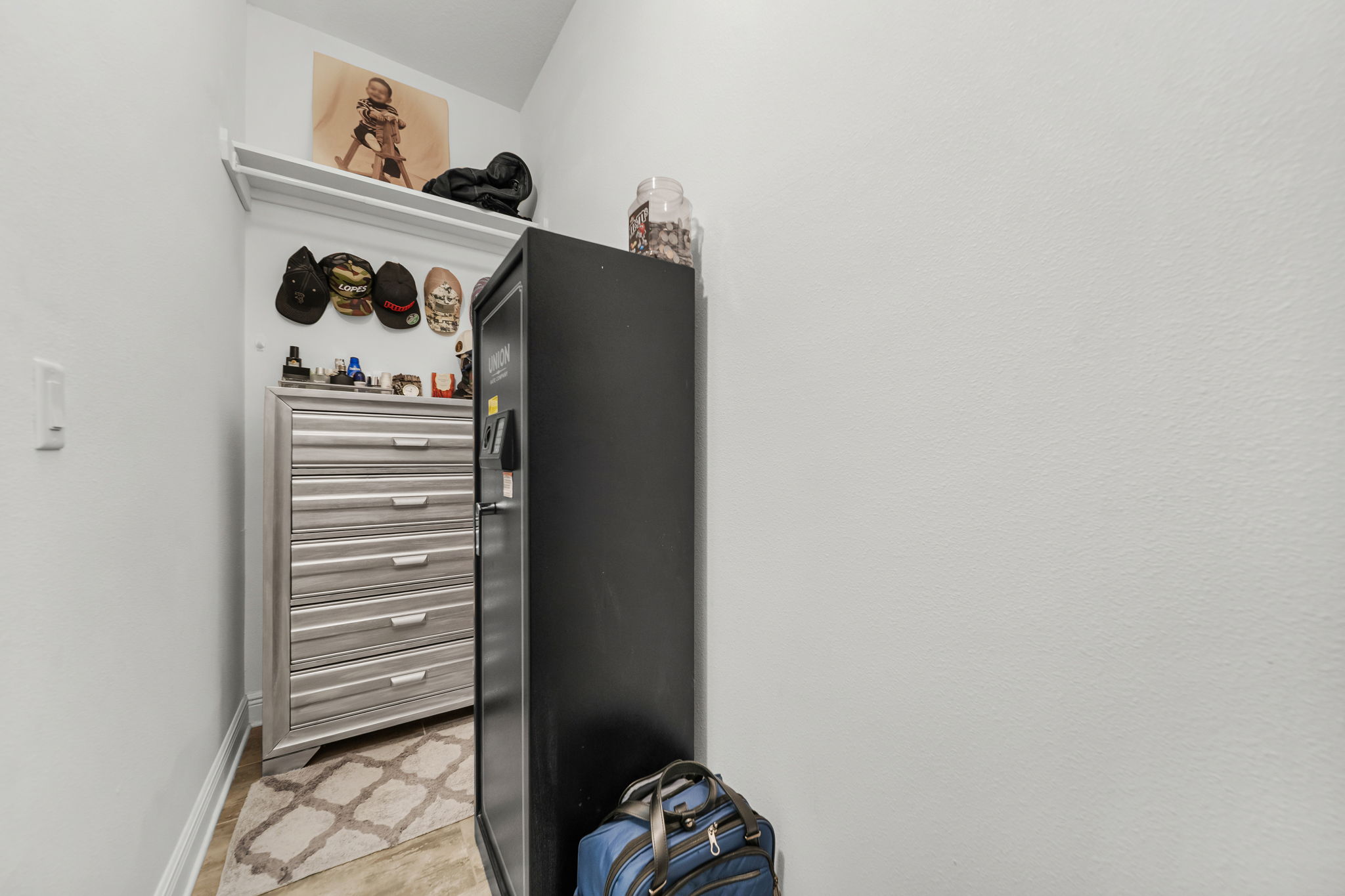  Photo 32