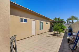 Photo 44