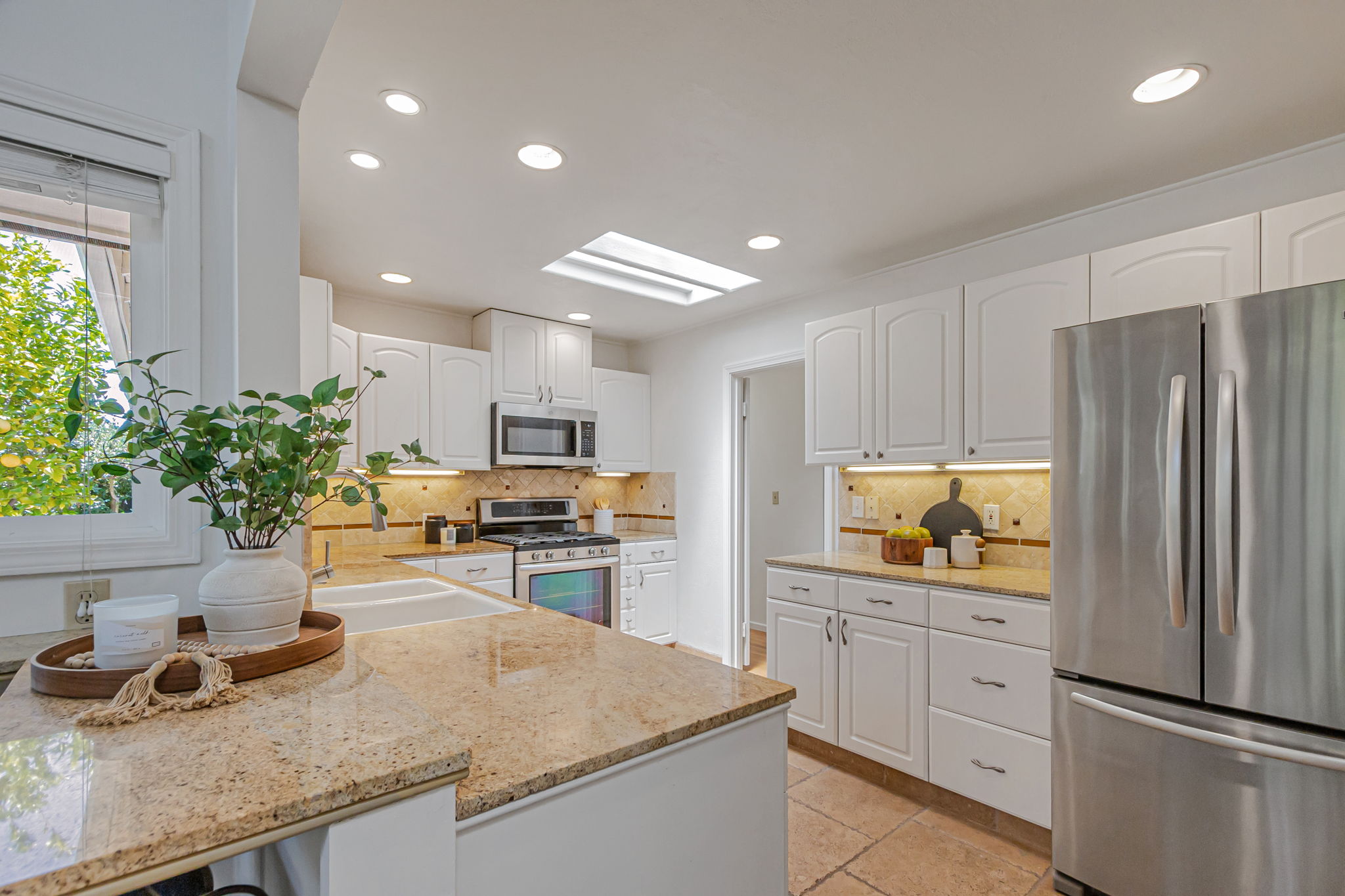 021_ 14805 Acton Dr  San