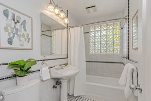054_ 14805 Acton Dr  San