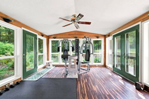  Photo 44