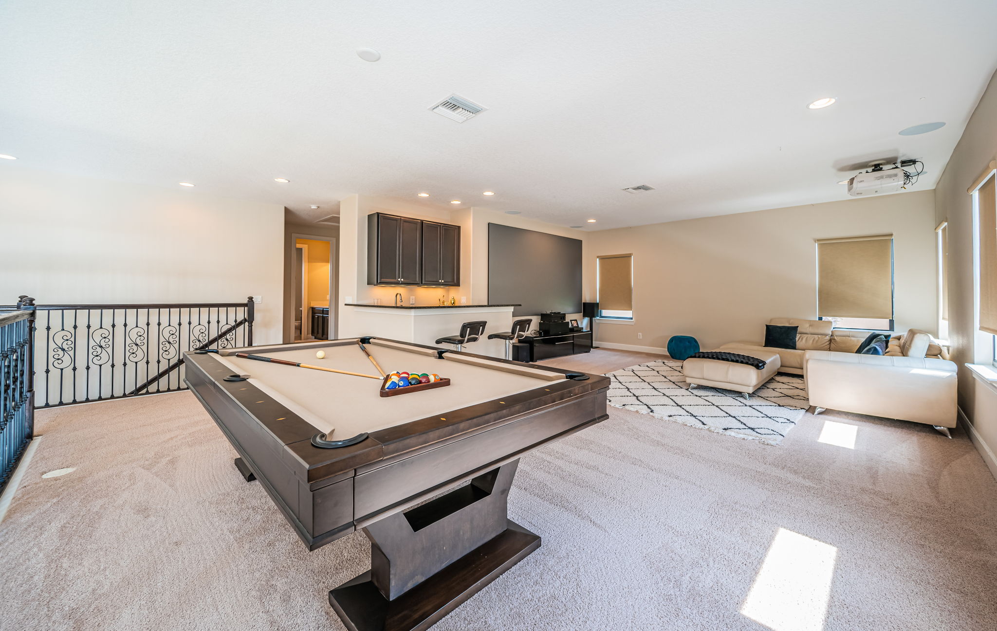 Upper Level Bonus Room1g