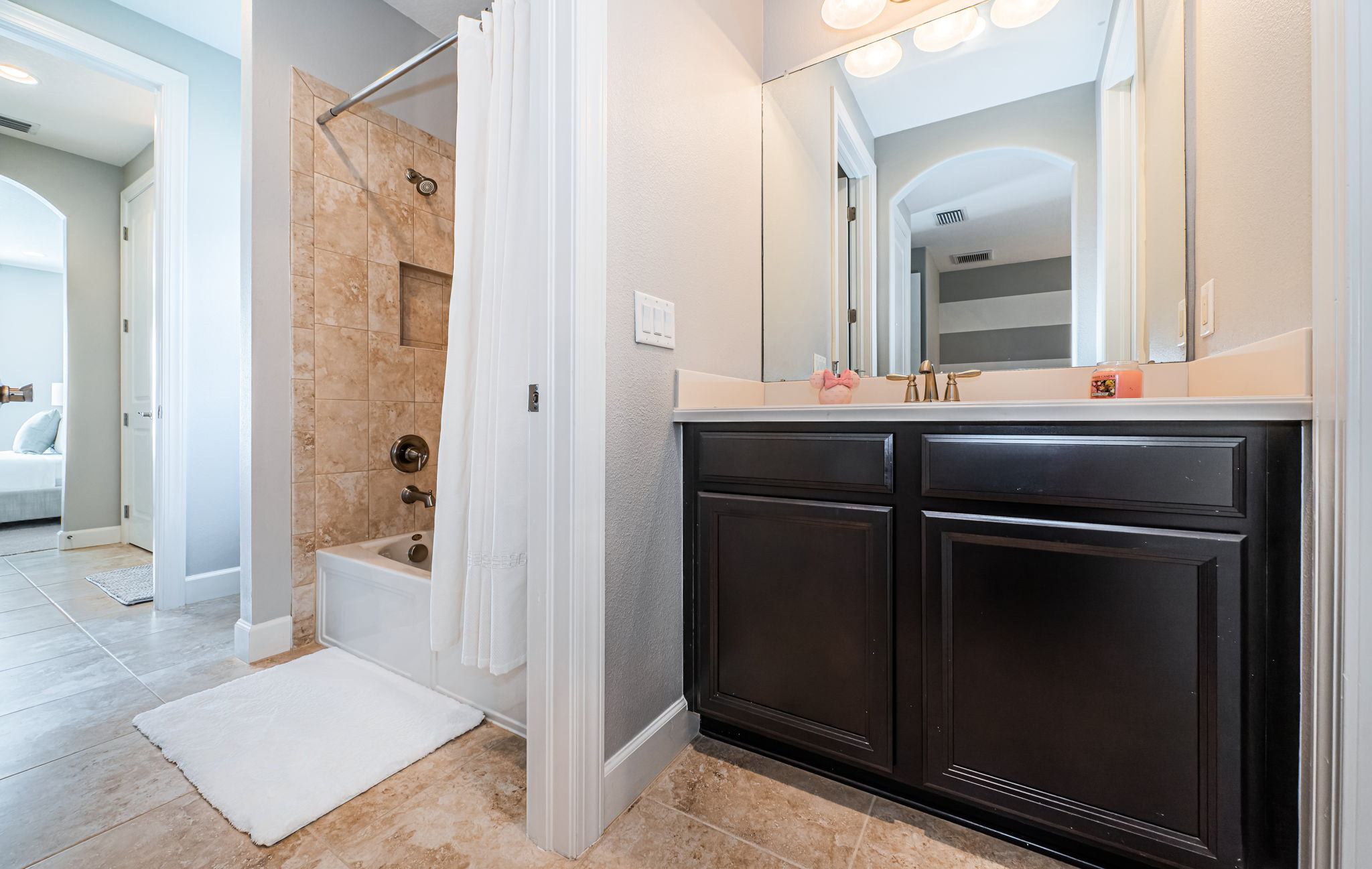 Upper Level Jack n Jill Bathroom1d